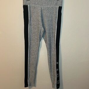 PINK Victoria Secret women’s leggings. In great condition!